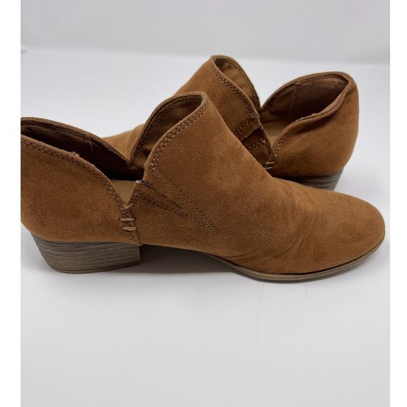 American Eagle Low Cut Ankle Booties Brown Suede Slip on Low Heel Size 8 - Picture 7 of 9